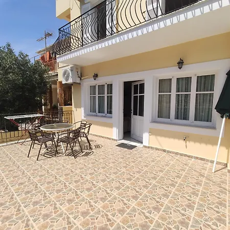 Sunflower House Tatil Evi